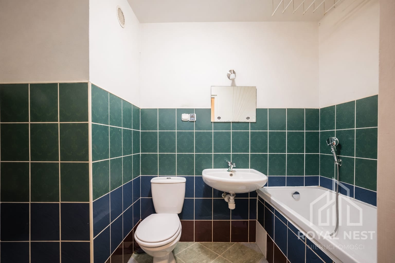 łazienka z WC (2)